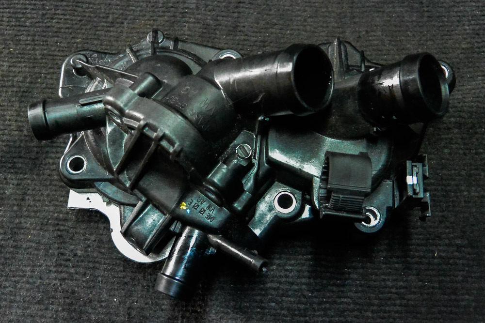 помпа на Фольксваген Гольф