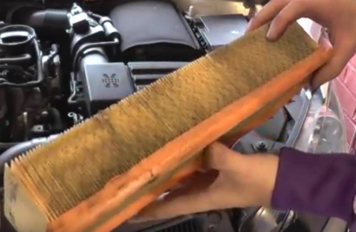 старый воздушный фильтр Гольфа