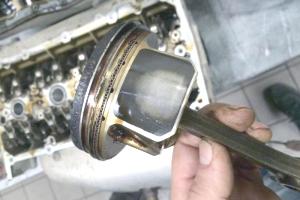 поршень ДВС