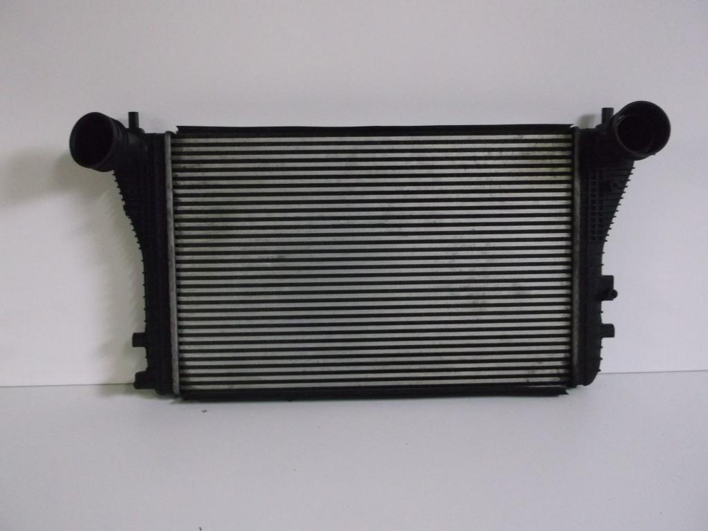 радиатор охлаждения Фольксваген Гольф
