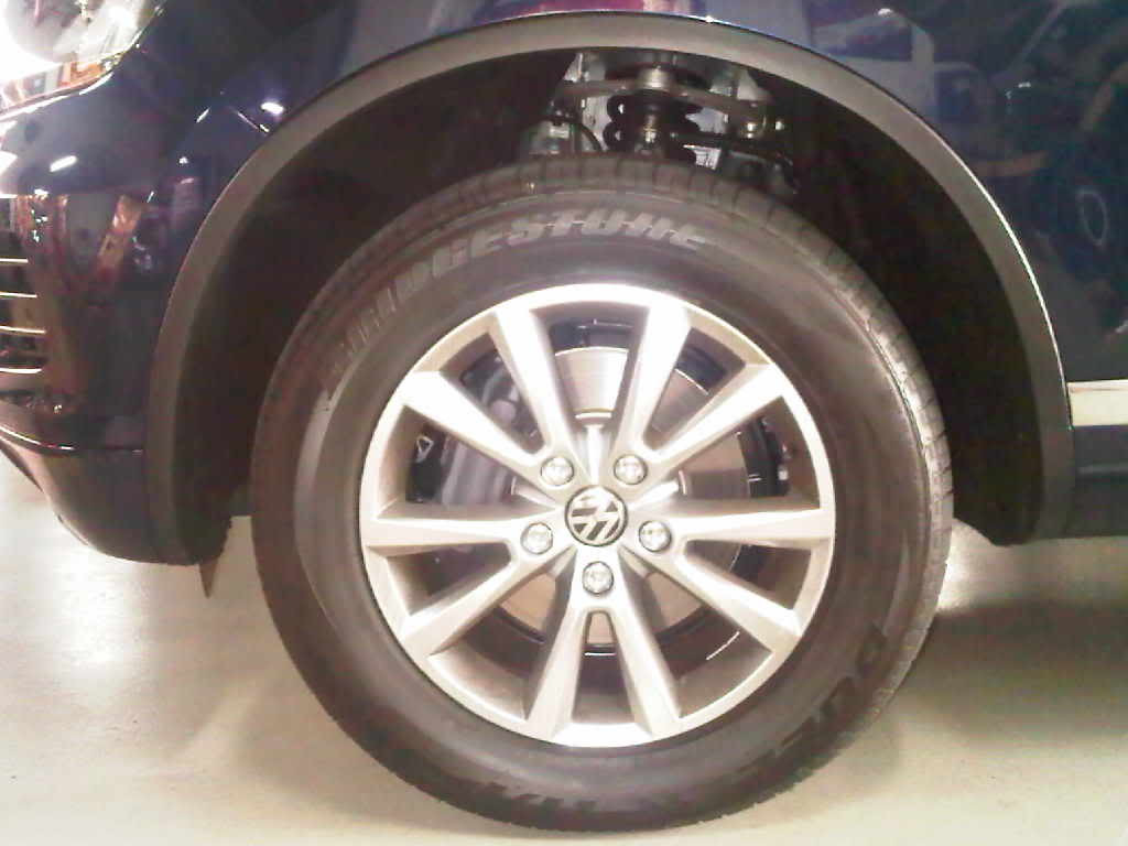 переднее колесо Туарега