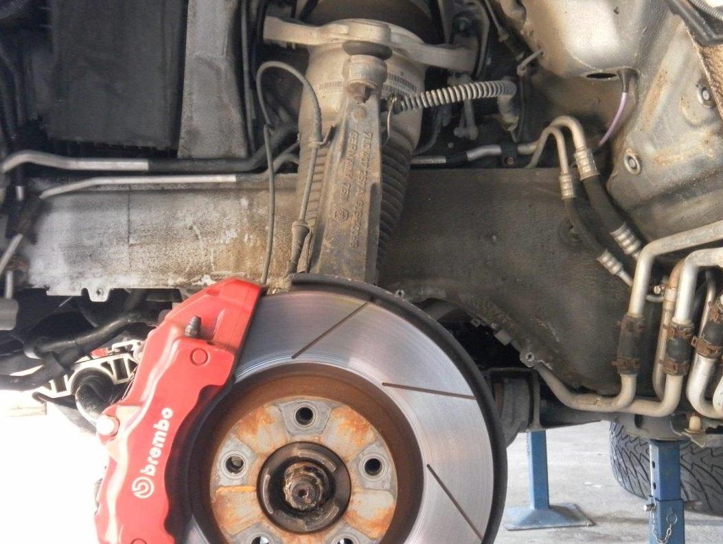 амортизатор на Фольксвагене Туареге