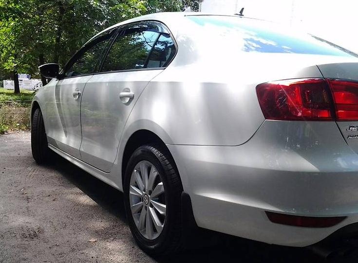 Фольксваген Джетта на улице