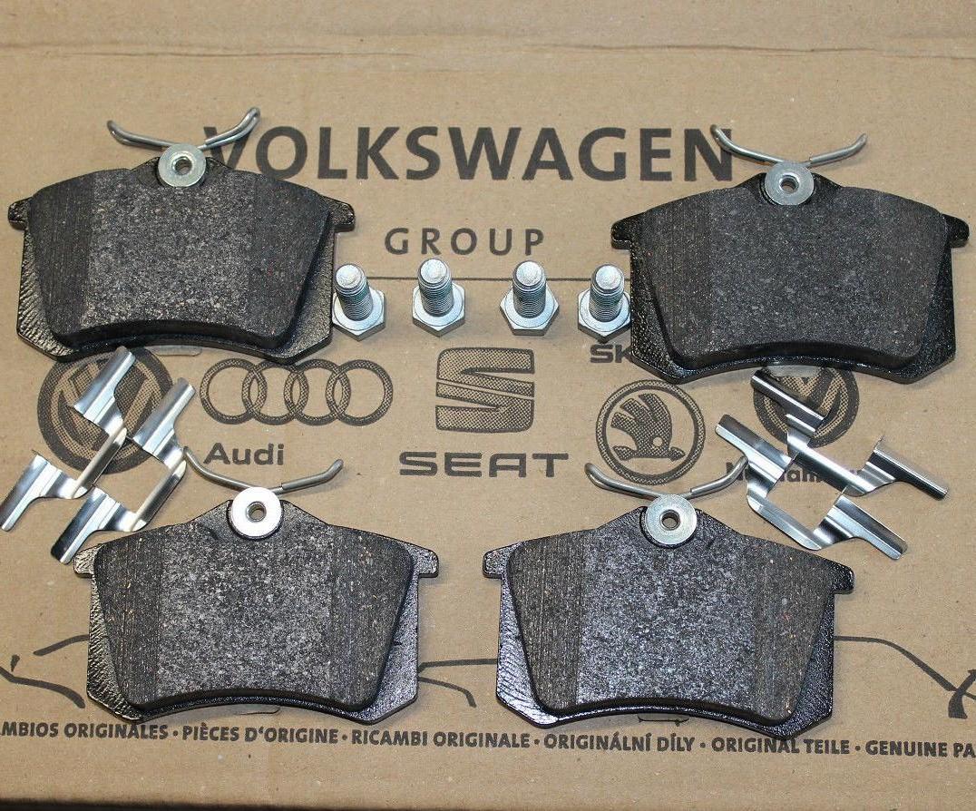 тормозные колодки для Джетты