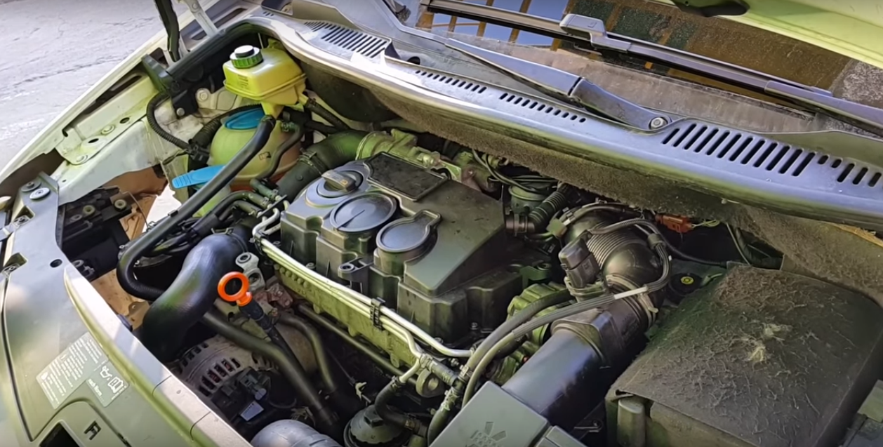 мотор на Фольксвагене