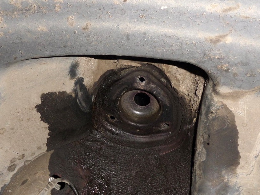 опоры амортизатора на Тигуане