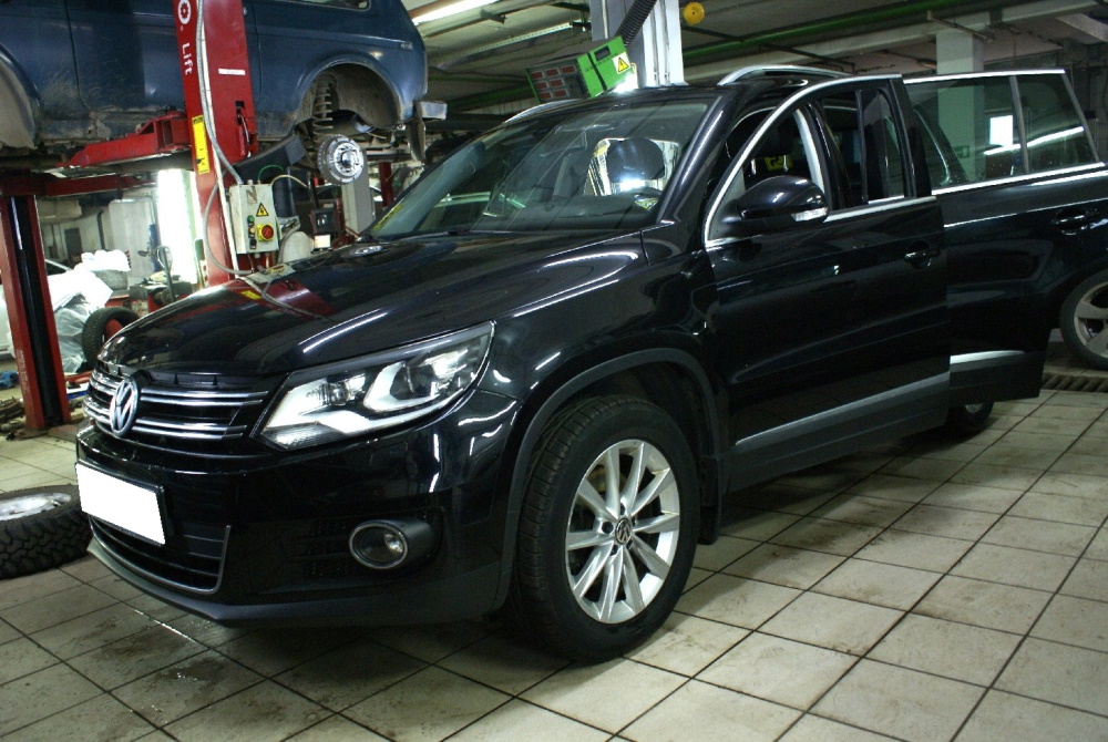 Тигуан в сервисе