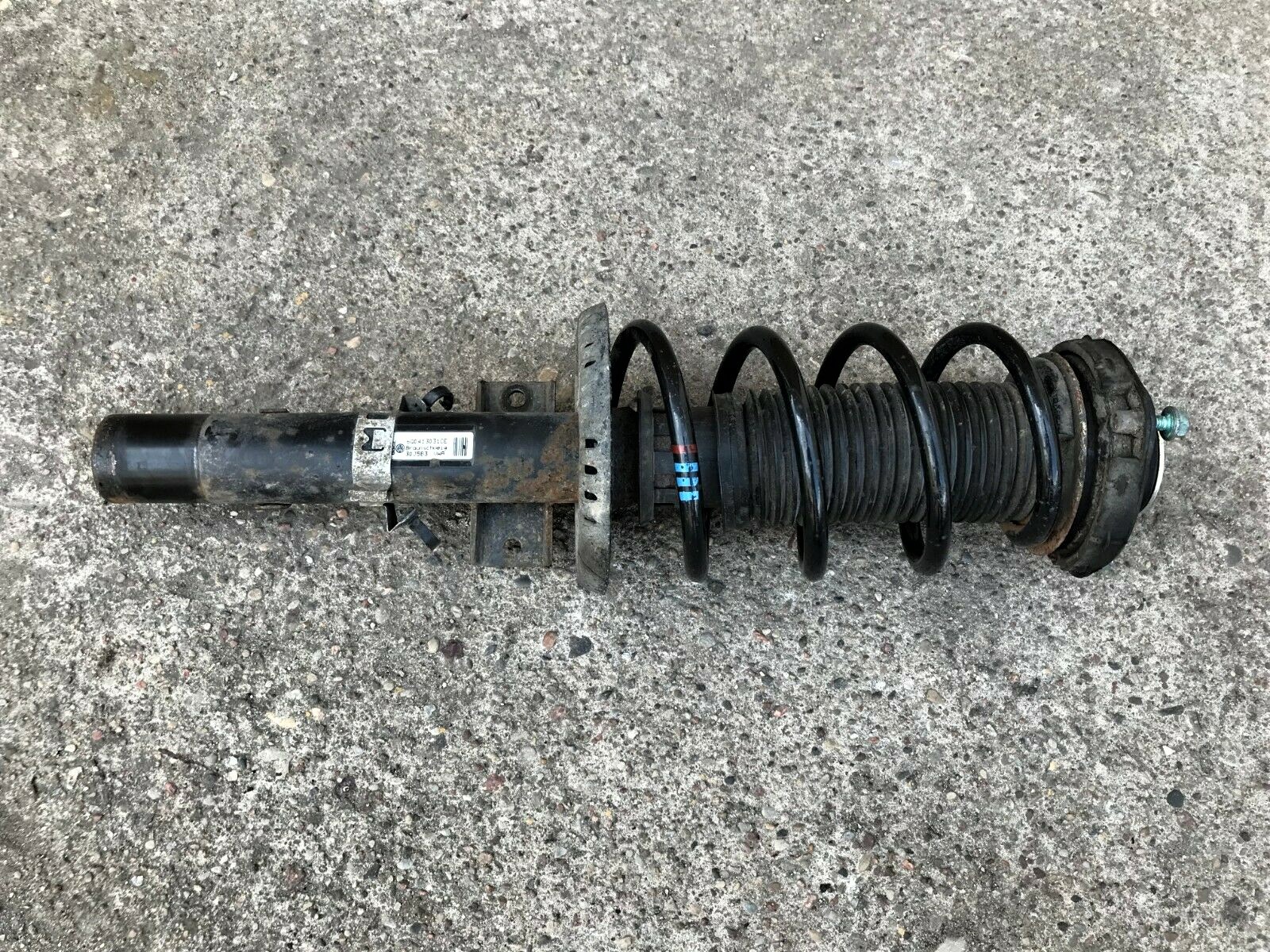 стойка амортизатора