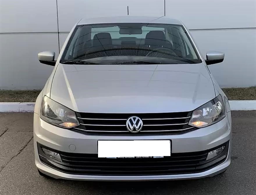 Фольксваген Поло спереди