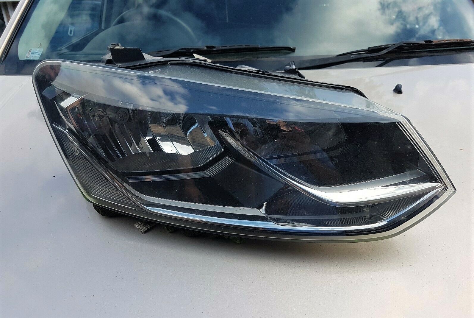 передняя фара