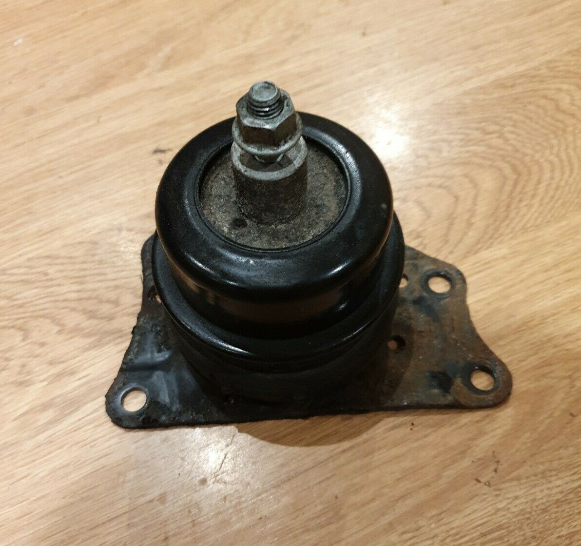 подушка двигателя Поло