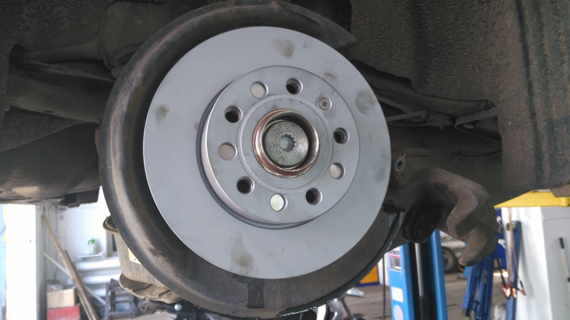 замена ступичного подшипника Фольксваген Джетта