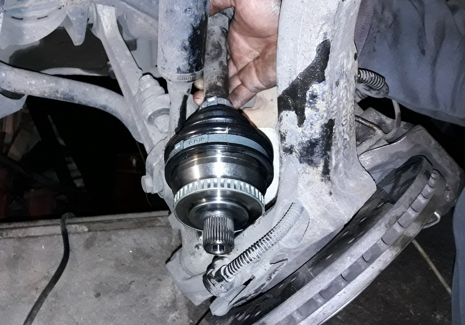 замена наружного ШРУСа фольксваген