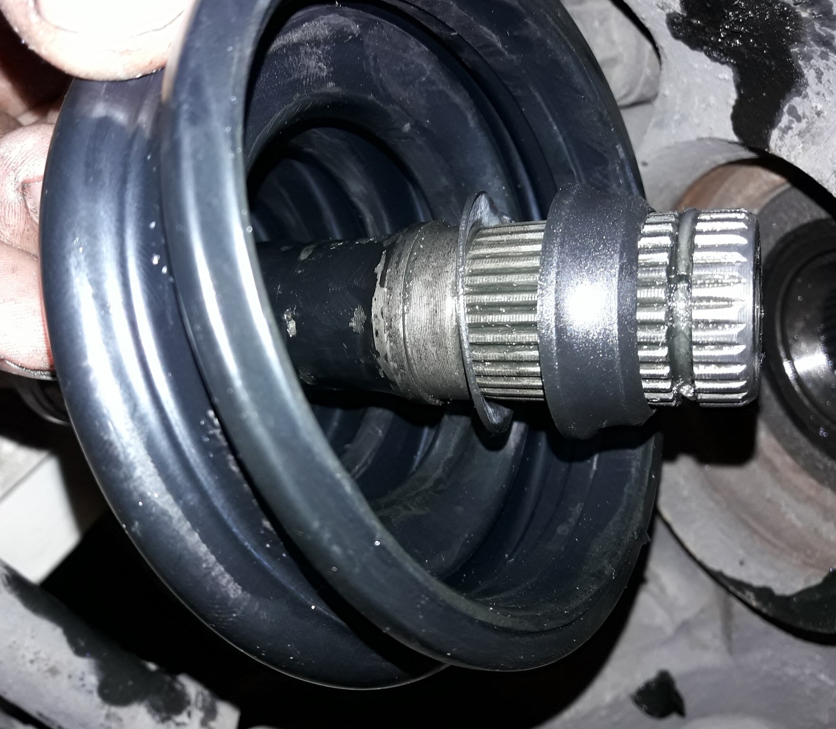 замена пыльника ШРУСа