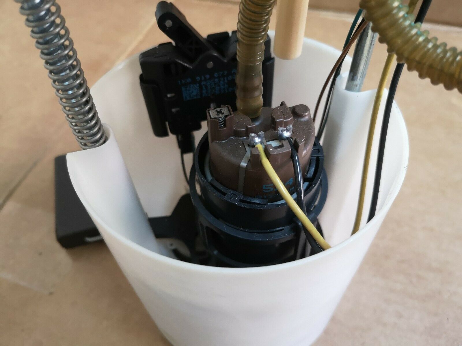 Не работает бензонасос фольксваген джетта