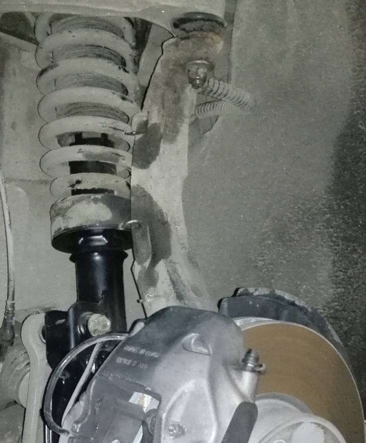 замена амортизатора фольксваген