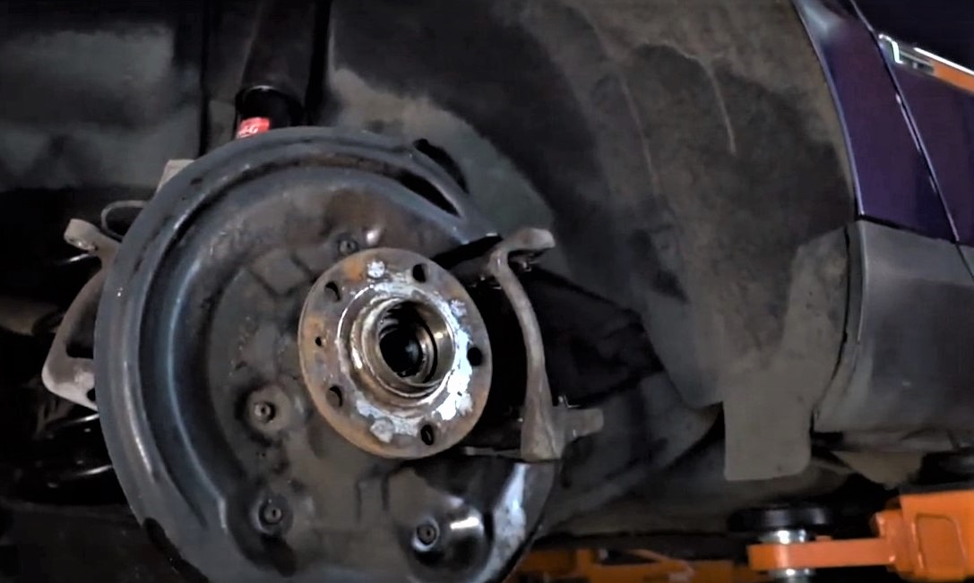 замена задней ступицы на Пассате Б6