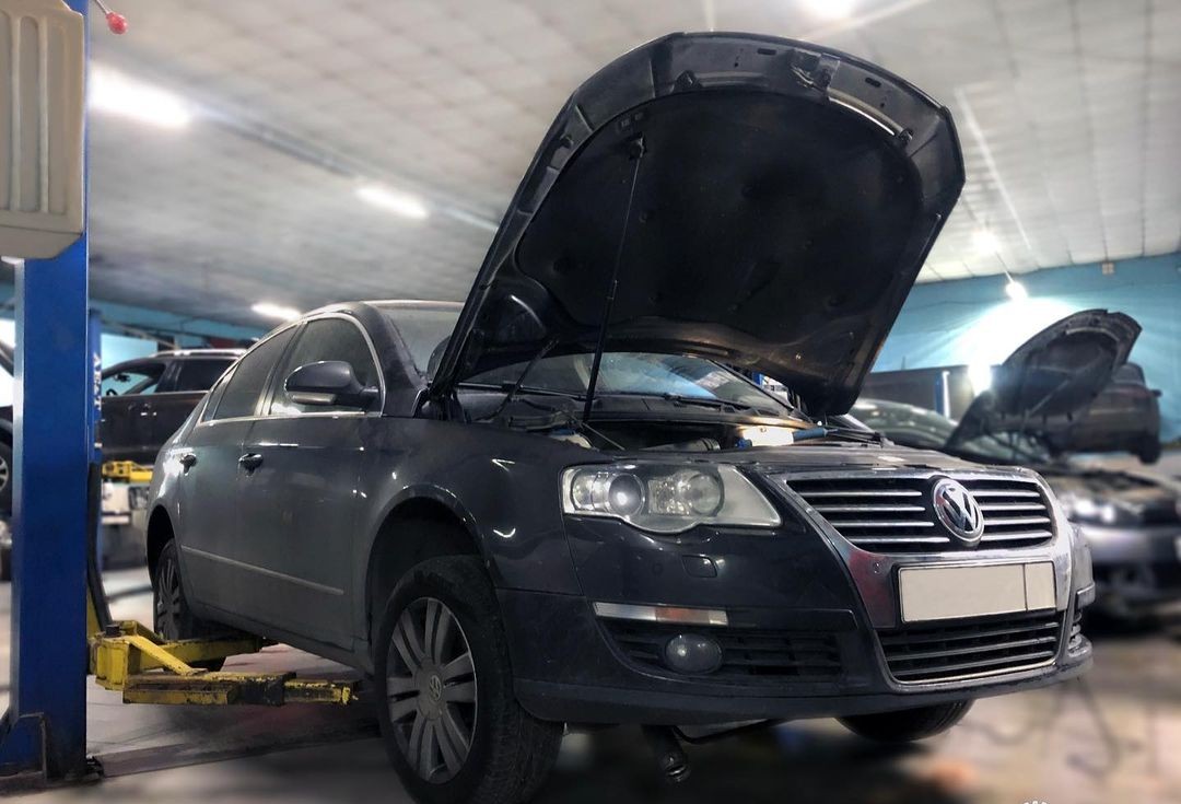 Фольксваген Пассат Б6 на СТО