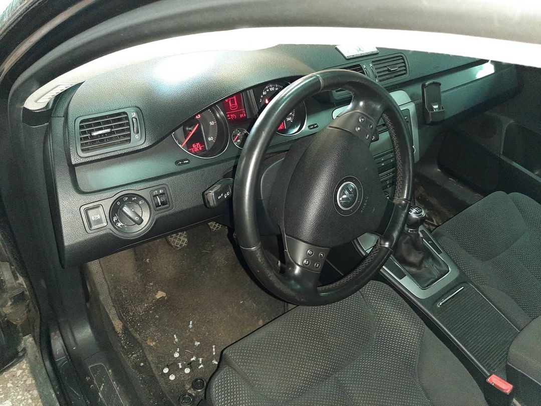 салон Фольксваген Пассат