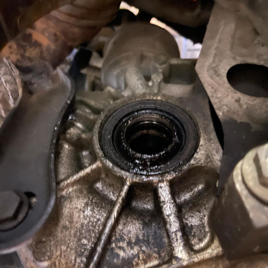 Замена сальника привода АКПП Фольксваген