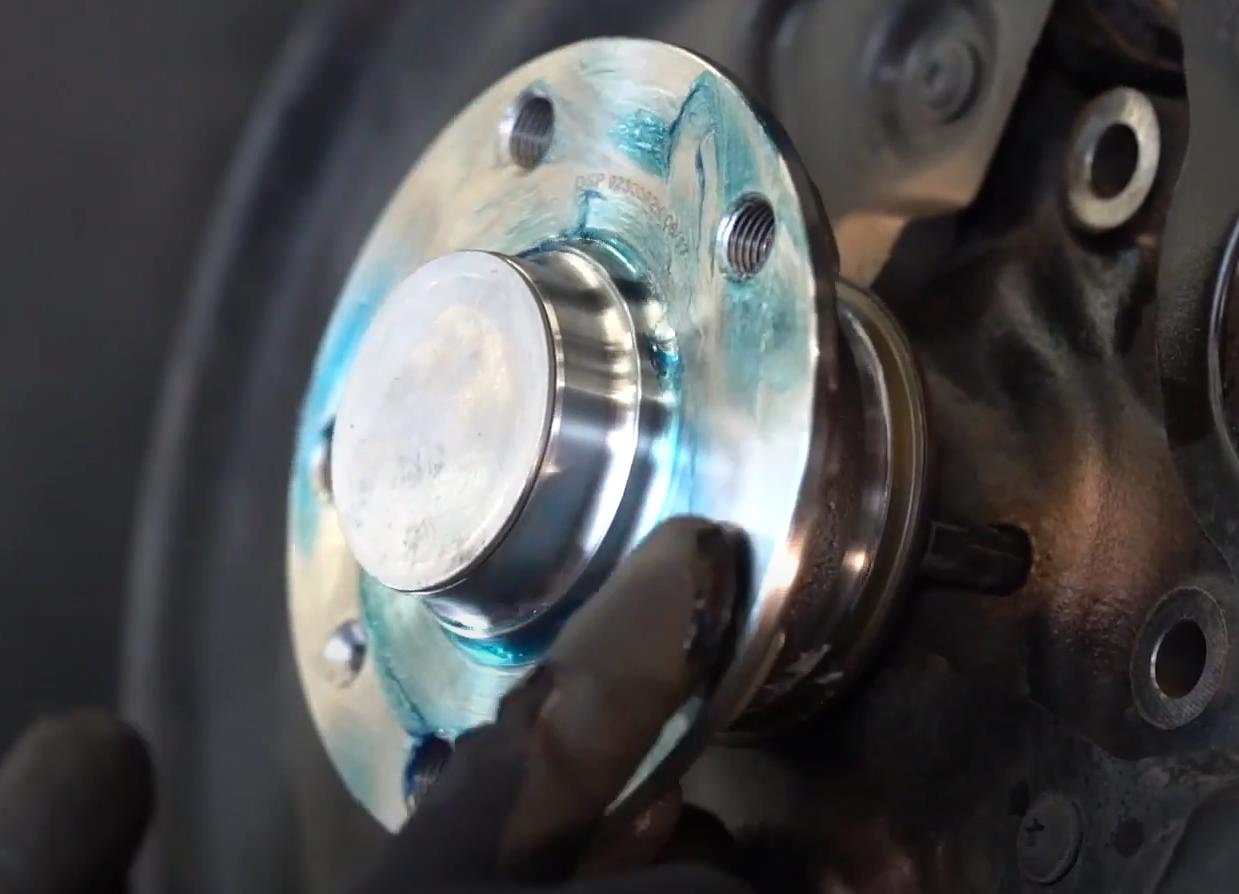 Установка новой задней ступицы Фольксваген