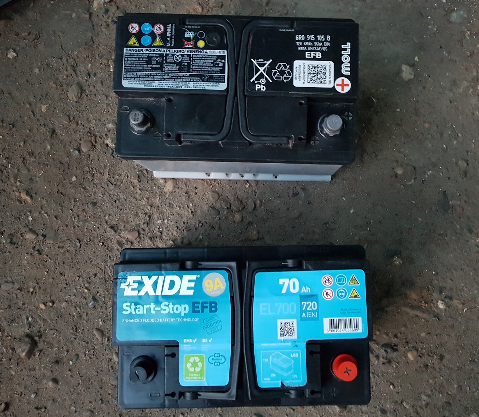 старый и новый аккумуляторы на Фольксваген Гольф