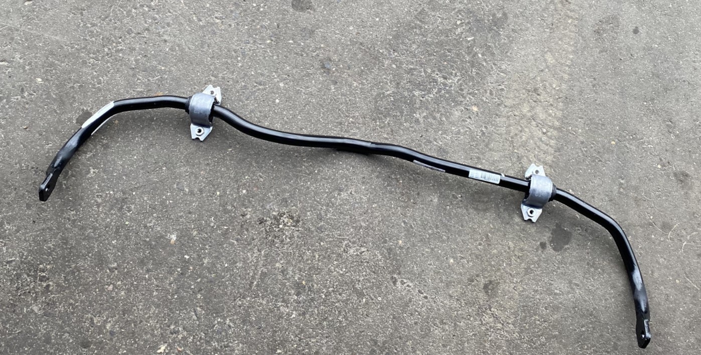 передний стабилизатор поперечной устойчивости Фольксваген Тигуан