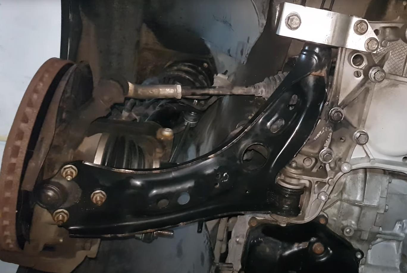 передний рычаг Фольксваген Тигуан