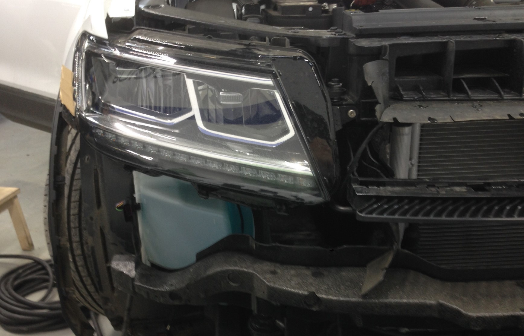 Замена фары Фольксваген Тигуан 2