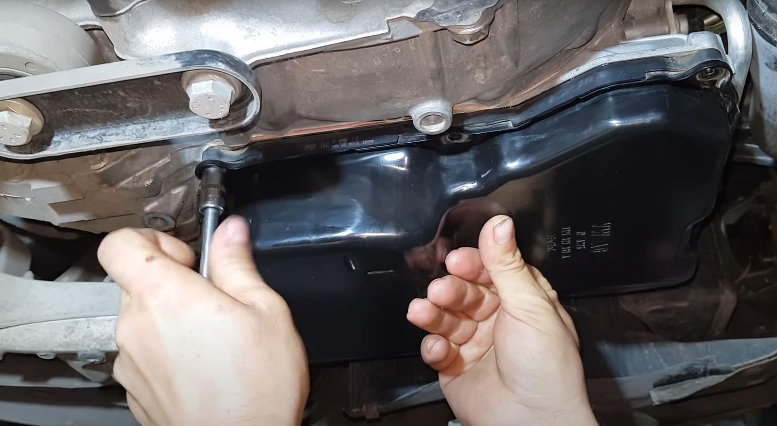 демонтаж поддона акпп