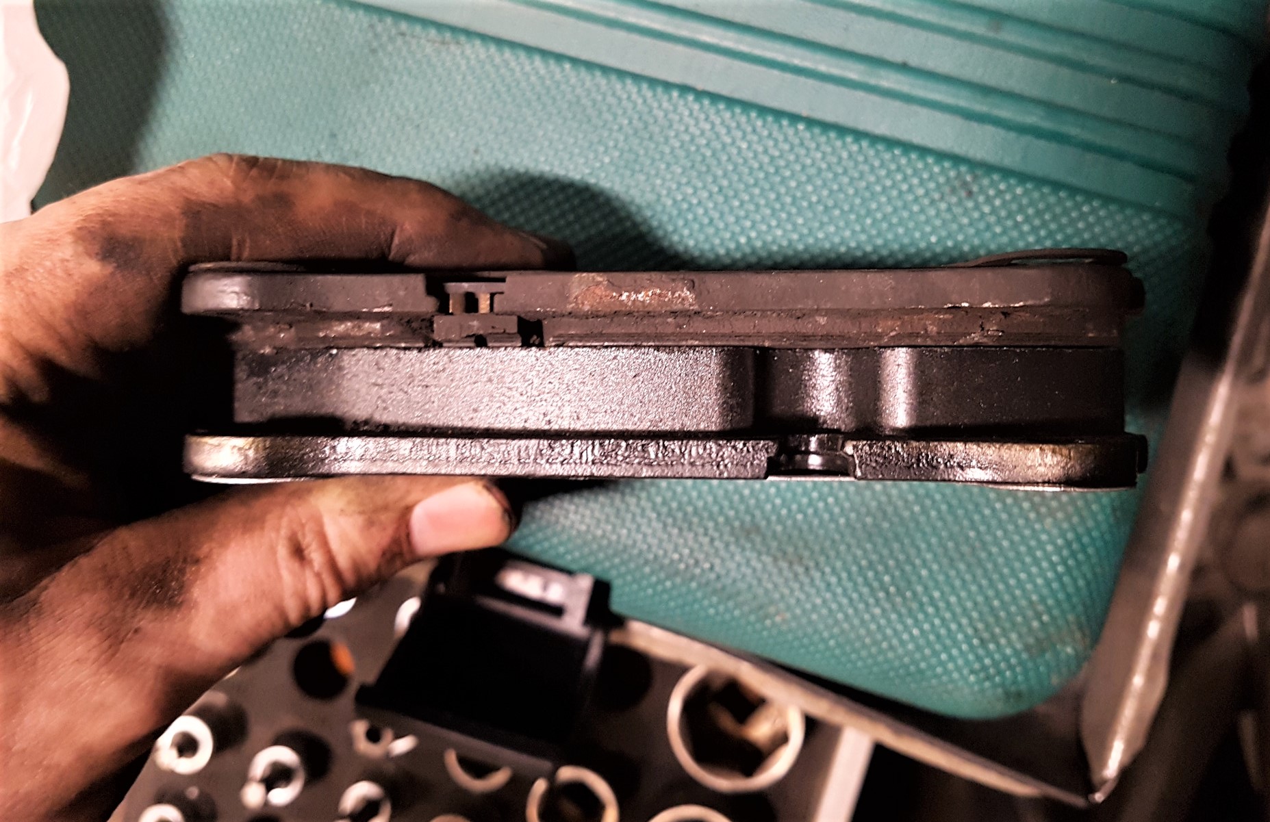 сравнение тормозных колодок