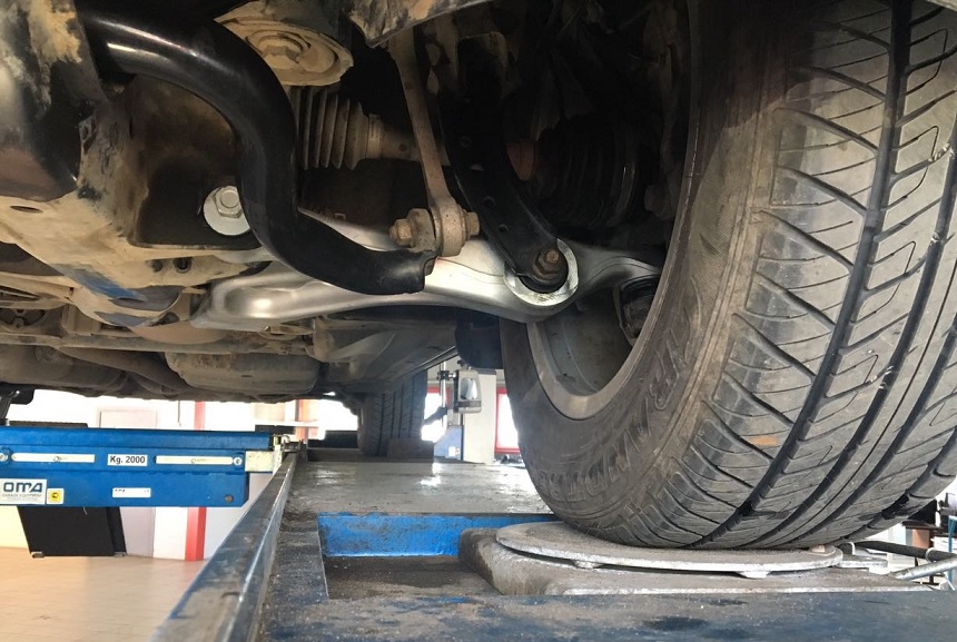 Замена нижнего рычага Фольксваген Туарег