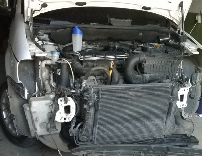 Замена радиатора Фольксваген Кадди