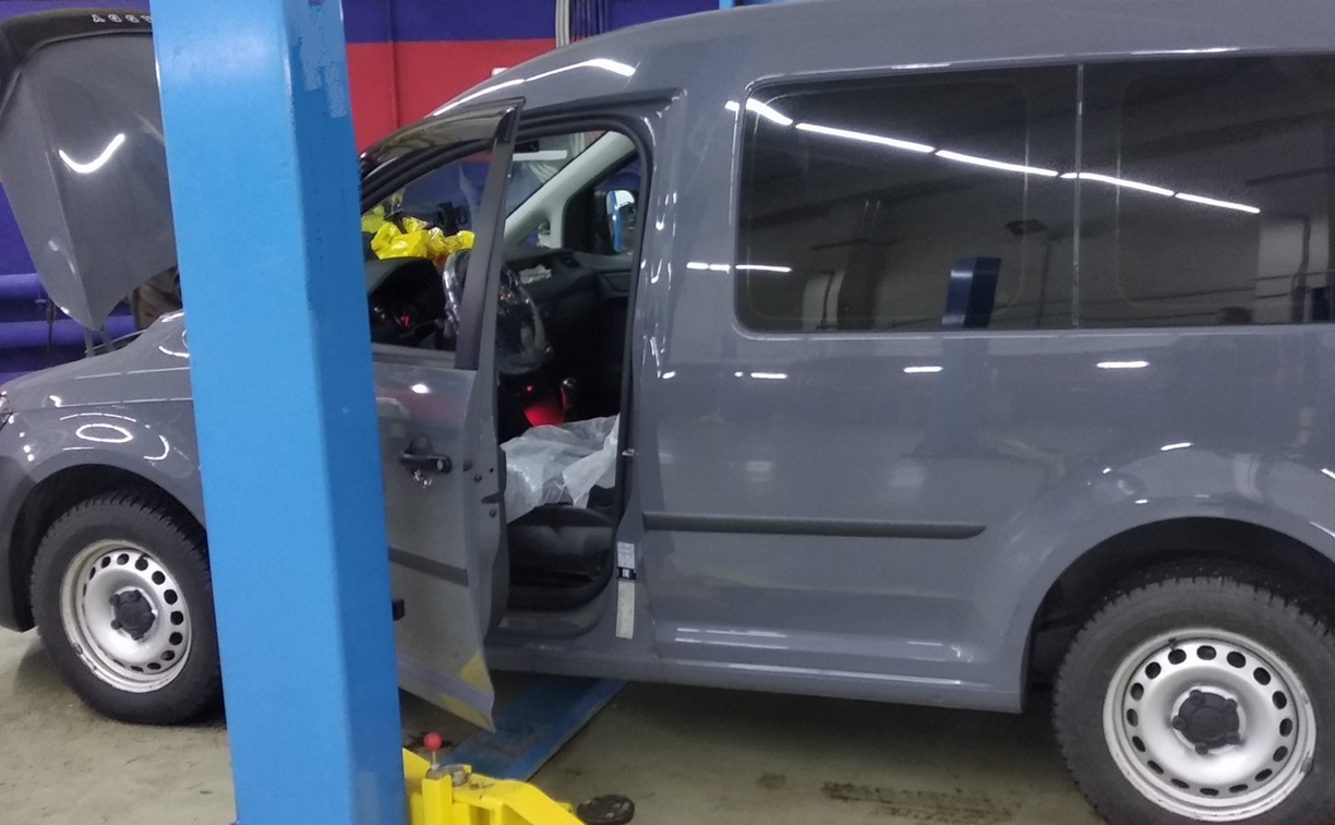 Фольксваген в процессе замены термостата