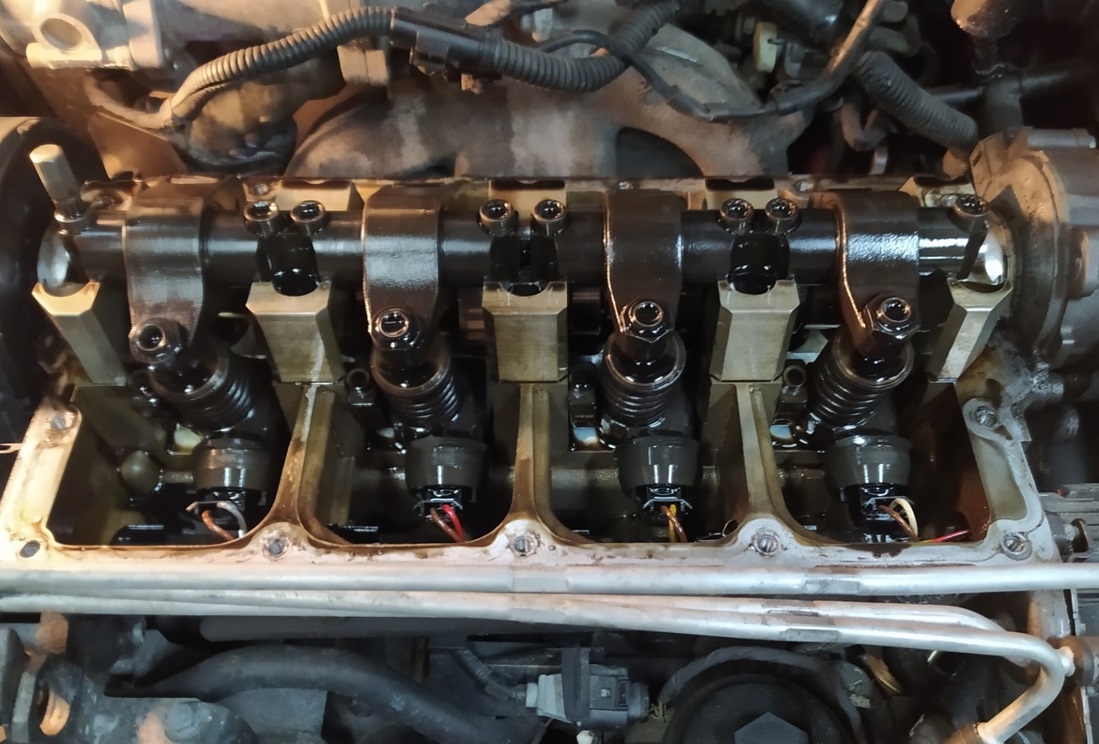 Замена маслосъемных колпачков Фольксваген Туран