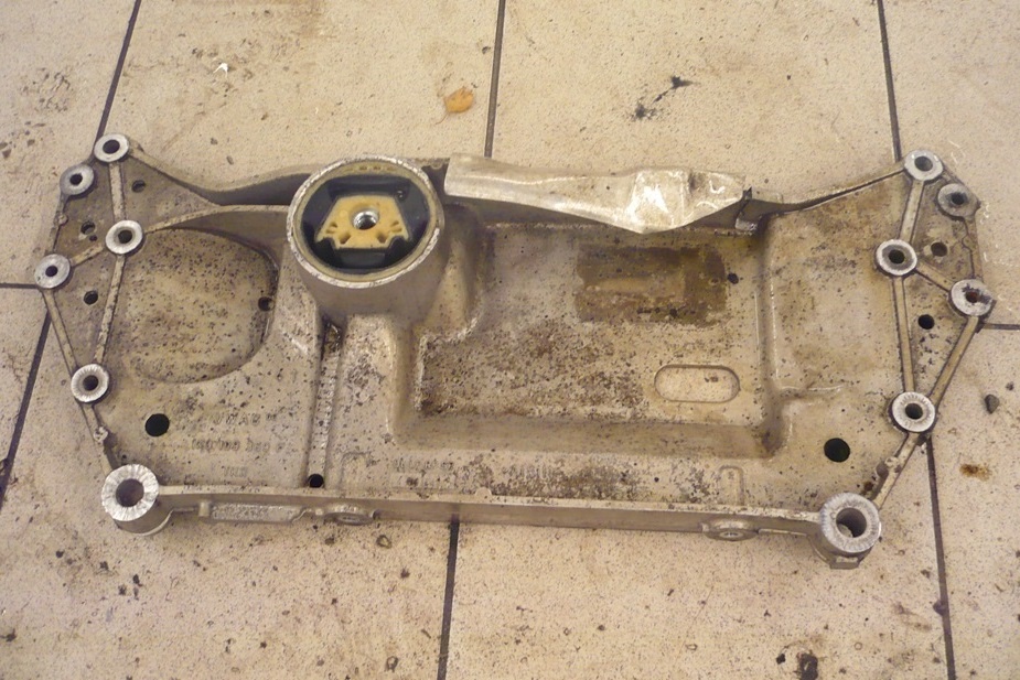 Замена сайлентблоков подрамника Фольксваген Туран