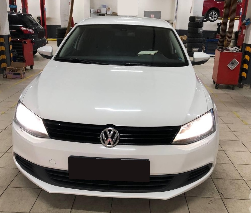 Фольксваген Джетта в автотехцентре после замены термостата