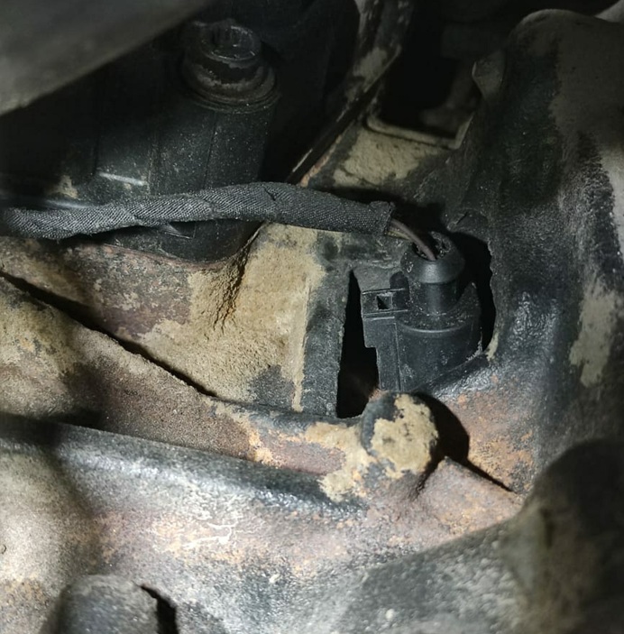 Замена датчика коленвала Фольксваген Пассат