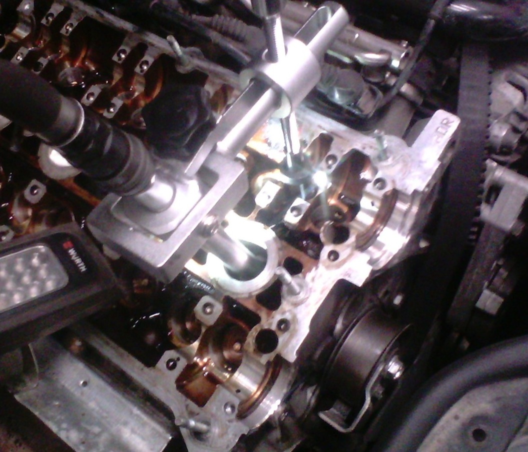 Замена маслосъемных колпачков Фольксваген Пассат