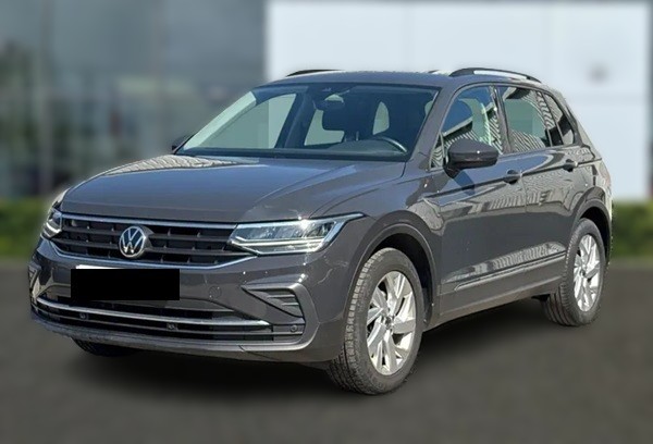 Фольксваген Тигуан после замены радиатора кондиционера в автотехцентре