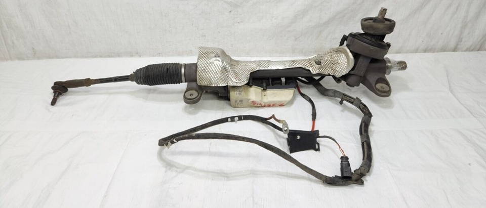 Рулевая рейка демонтирована для восстановления