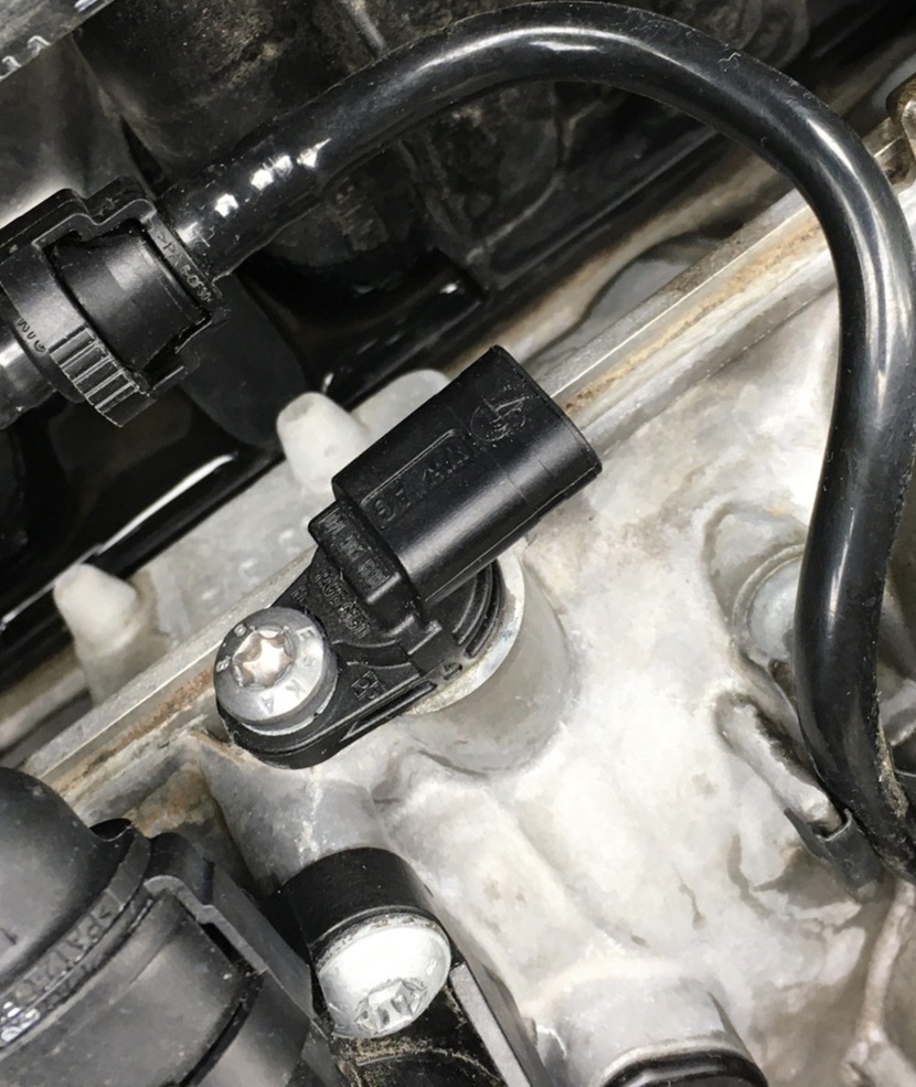 Замена датчика распредвала Фольксваген Тигуан