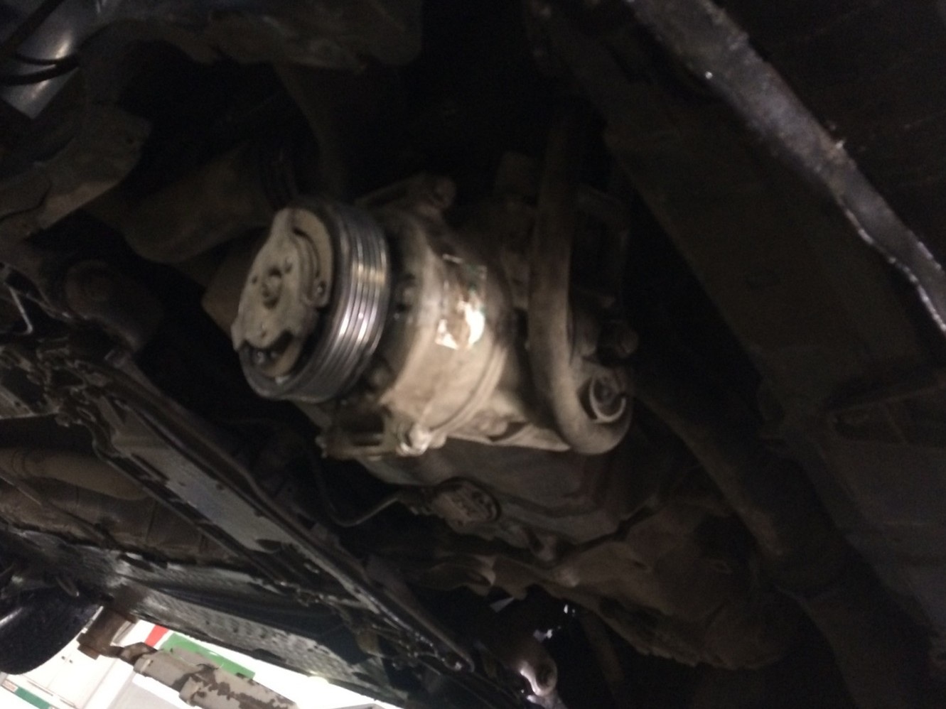 Замена компрессора кондиционера Фольксваген Гольф Плюс