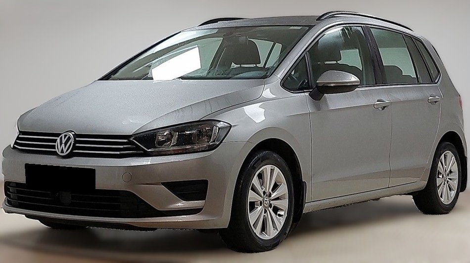 Фольксваген Гольф Плюс после замены переднего амортизатора в автотехцентре