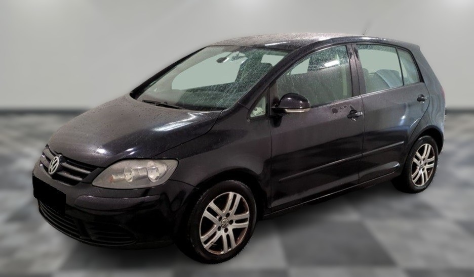 Фольксваген Гольф Плюс после замены свечей зажигания в автотехцентре