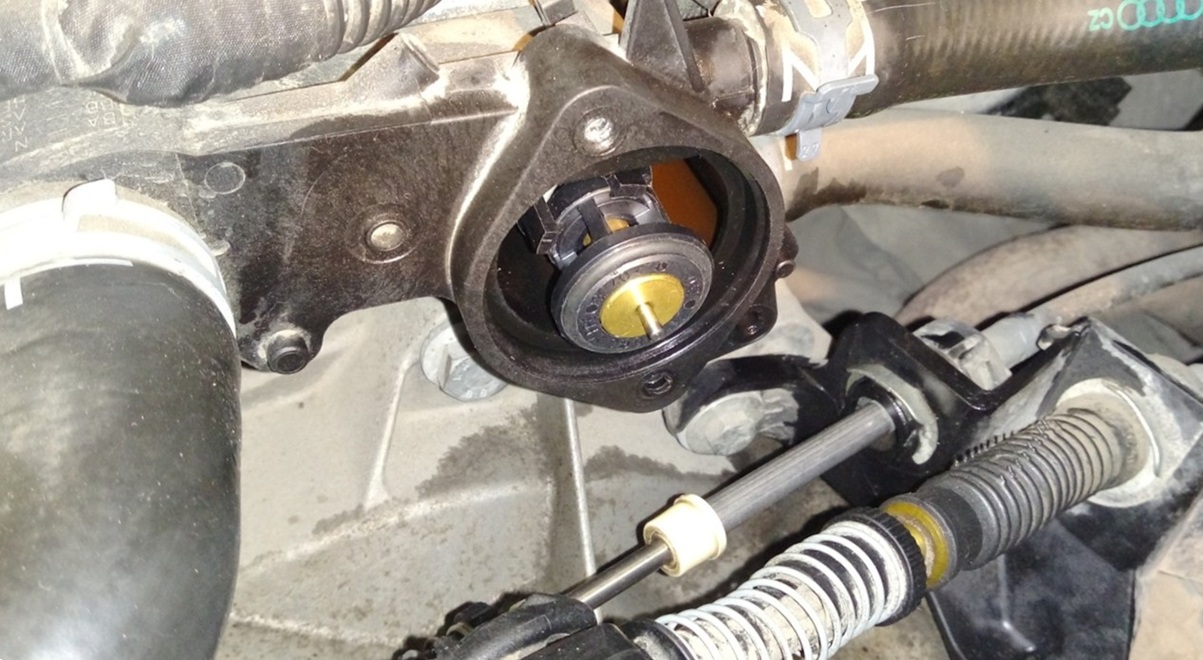 Замена термостата Фольксваген Гольф Плюс