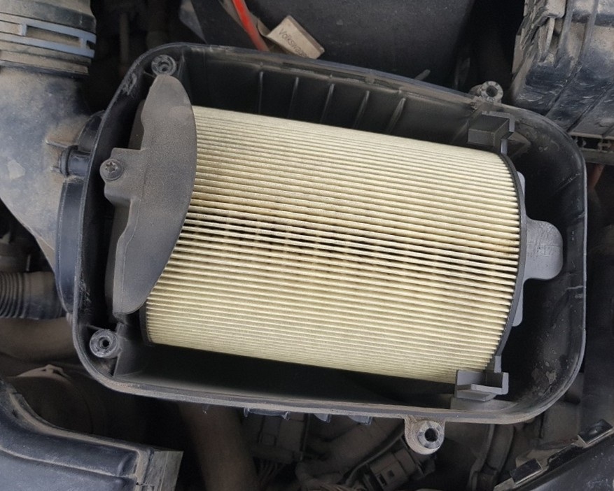 Замена воздушного фильтра Фольксваген Гольф Плюс