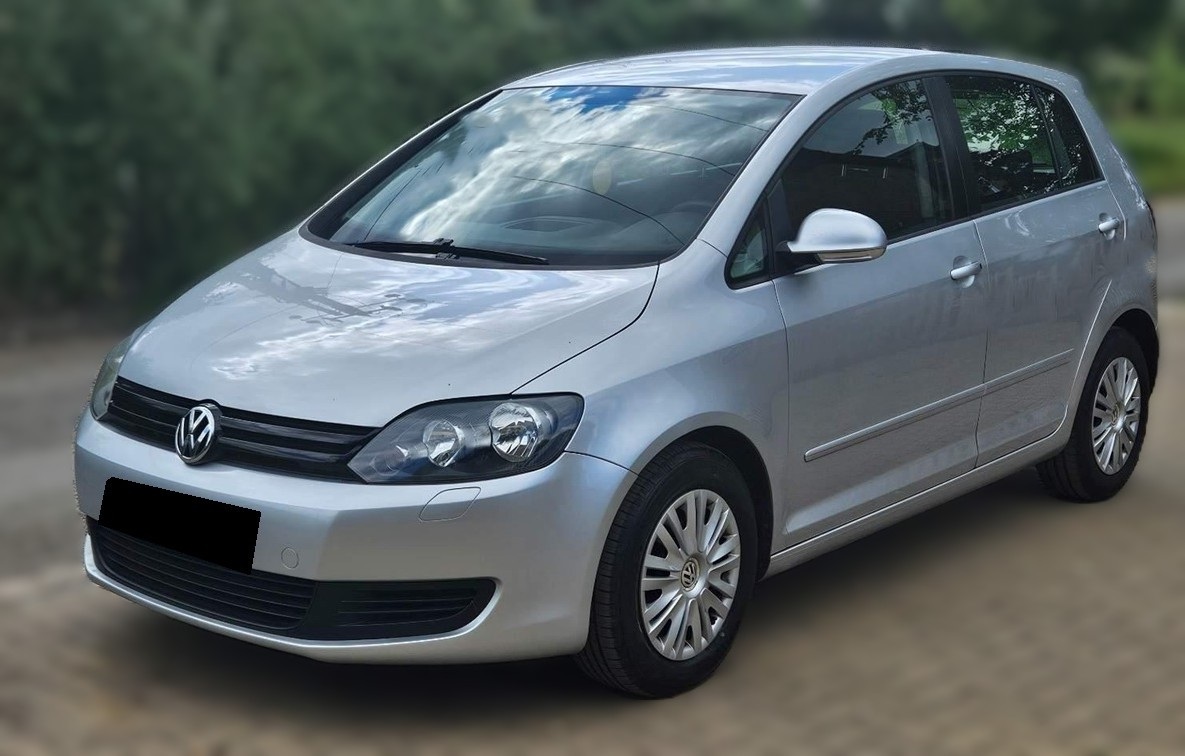 Фольксваген Гольф Плюс после замены втулок стабилизатора в автотехцентре