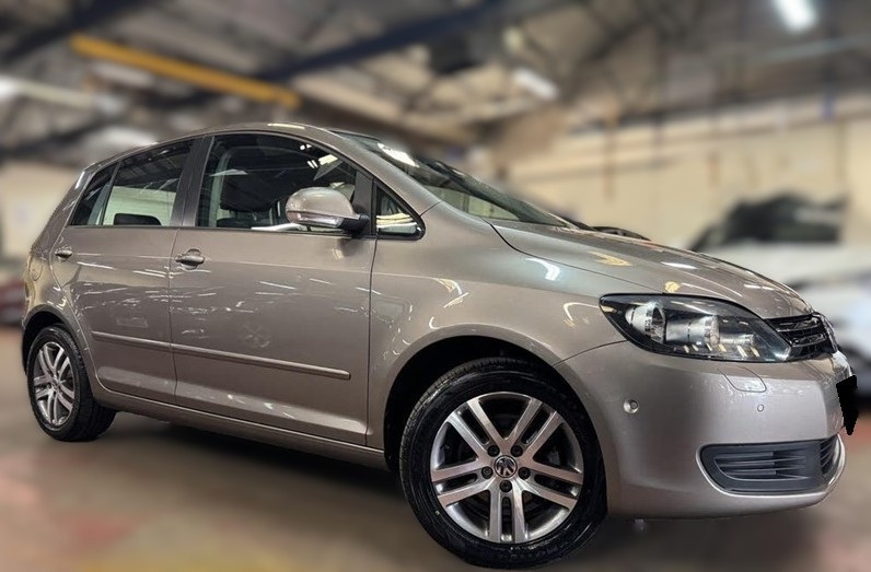 Фольксваген Гольф Плюс после замены задних амортизаторов в автотехцентре