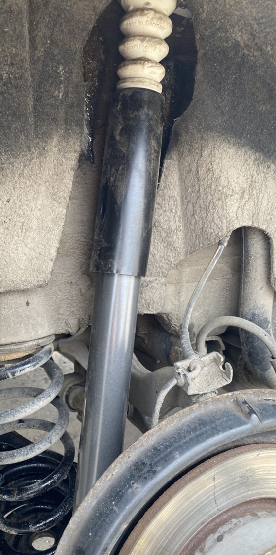 Замена задних амортизаторов Фольксваген Гольф Плюс